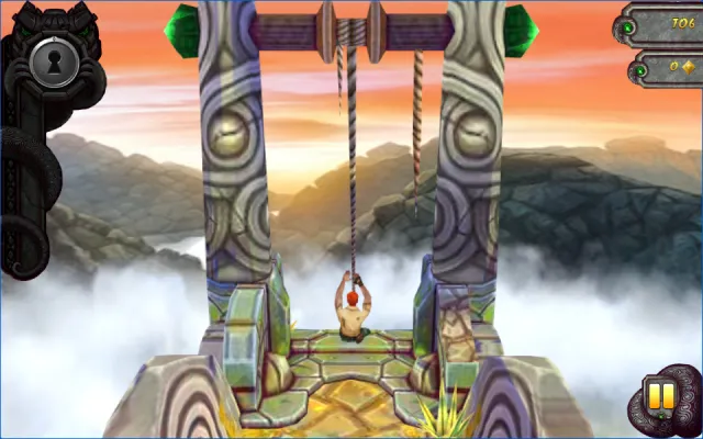 Temple Run 2 gameplay screenshot 2